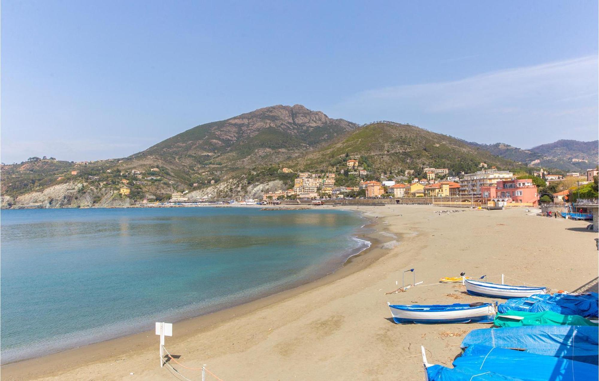 Gorgeous Apartment In Levanto With Kitchen Luaran gambar
