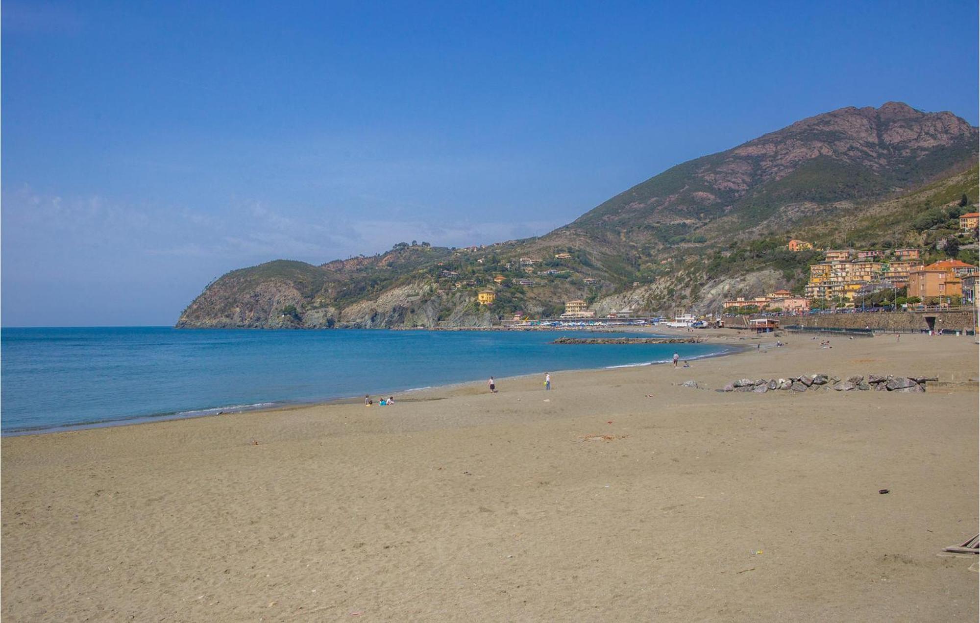 Gorgeous Apartment In Levanto With Kitchen Luaran gambar